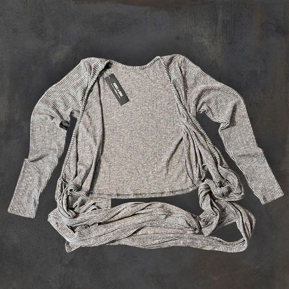 Agnes & Dora‎ Wrap Crop Top Women's Size Small Gray Ribbed Long-Sleeve V Neck - Picture 6 of 6
